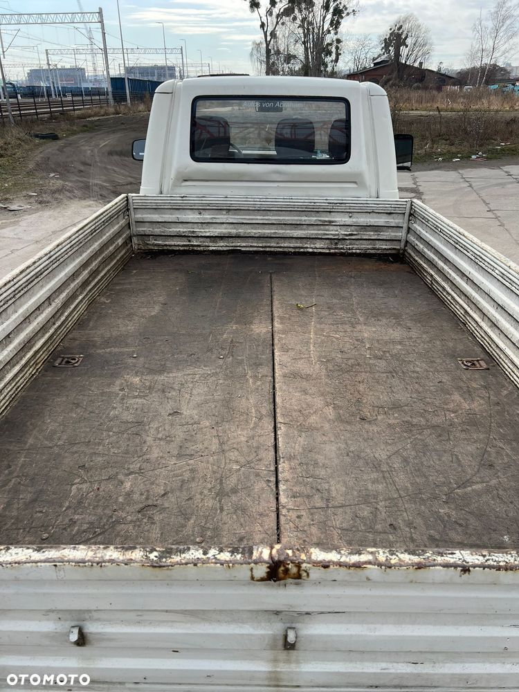 Volkswagen Transporter T4, rocznik 1995, wersja z długą skrzynią 2,9 m x 1,85 m, kabina 3-osobowa. - 6