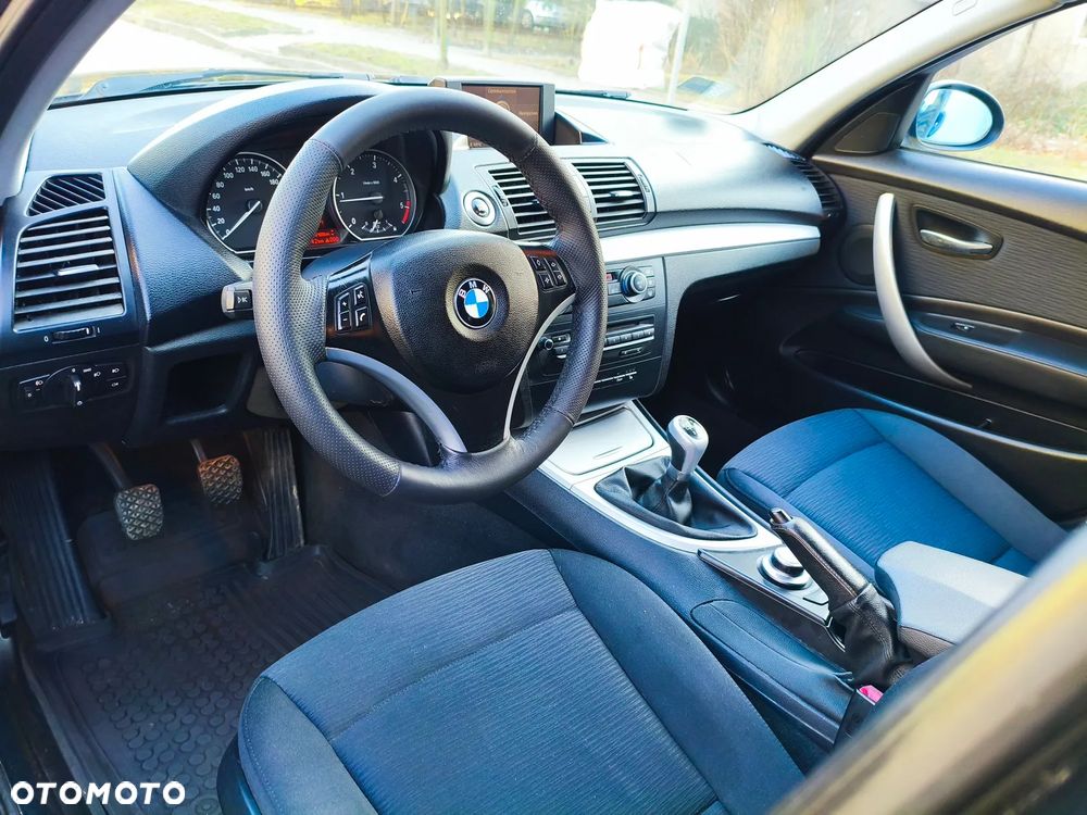 BMW Seria 1 - 12