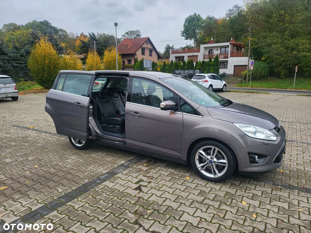 Ford Grand C-MAX 2.0 TDCi Titanium - 38