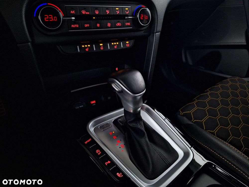 Kia XCeed 1.6 T-GDI XL DCT - 27