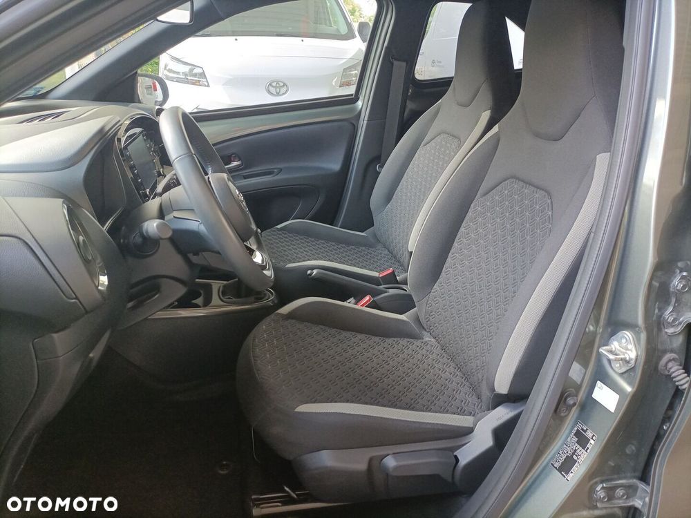 Toyota Aygo X - 11