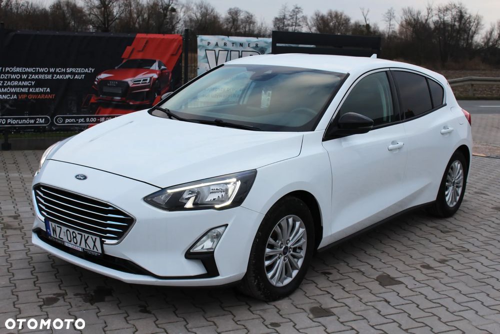 Ford Focus 1.0 EcoBoost Titanium - 4