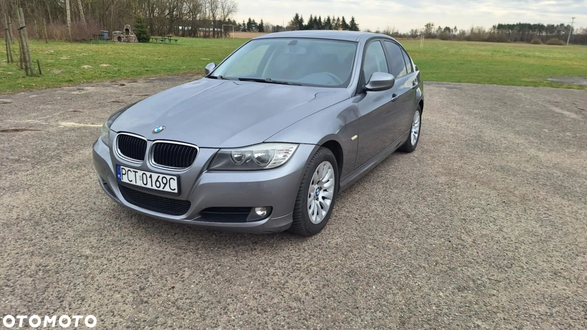 BMW Seria 3 318d - 1