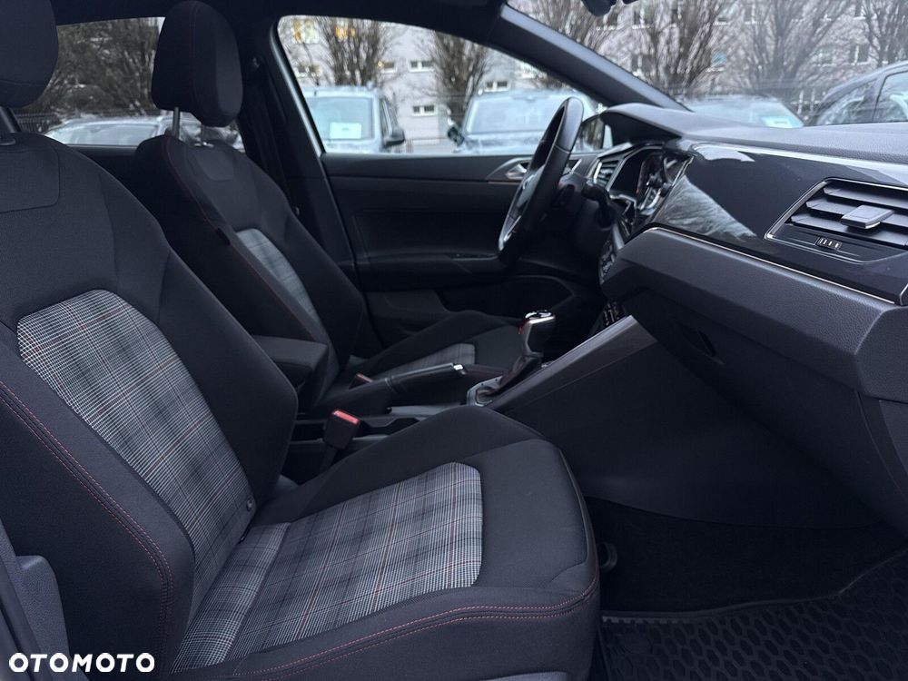 Volkswagen Polo - 15