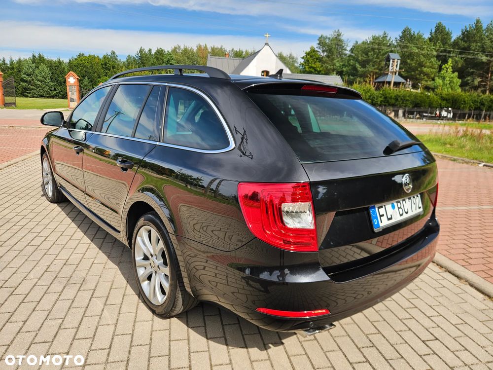 Skoda Superb 2.0 TDI Green tec DSG Elegance - 5