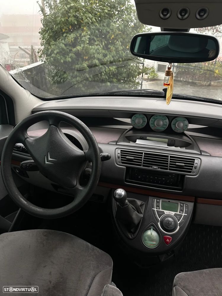 Citroën C8 2.0 HDi SX - 10