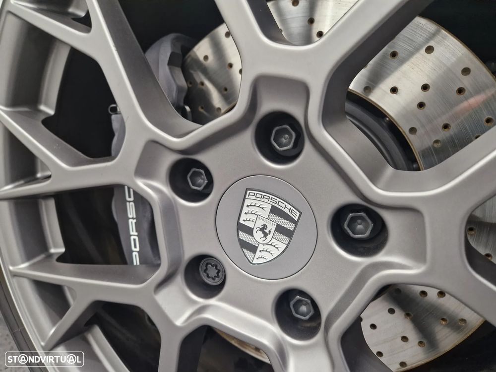 Porsche 911 (992) Carrera - 18