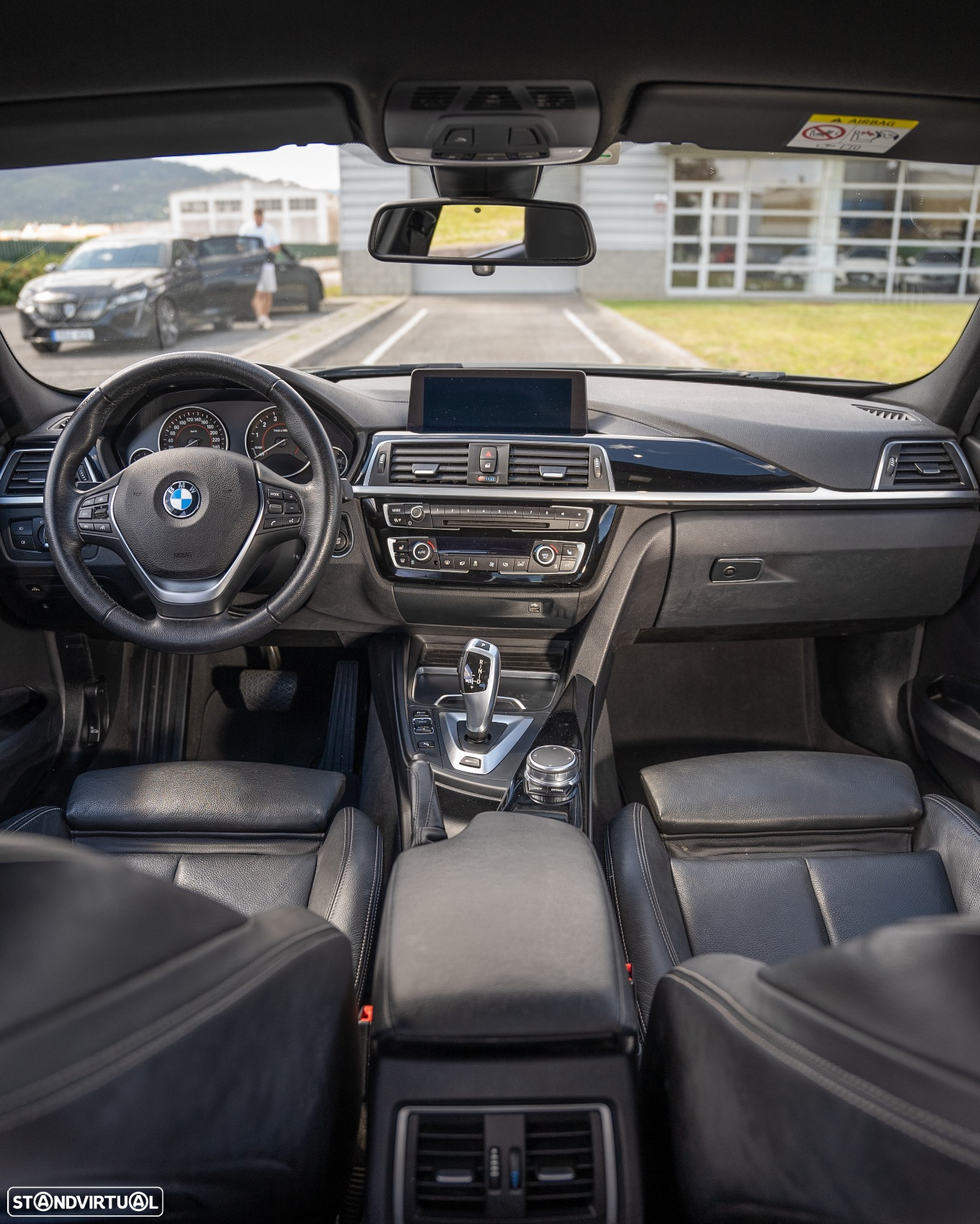 BMW 330 - 20