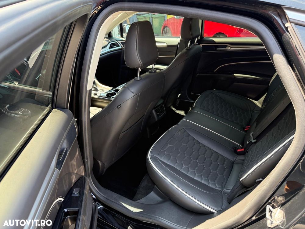 Ford Mondeo Vignale 2.0 Hybrid - 25