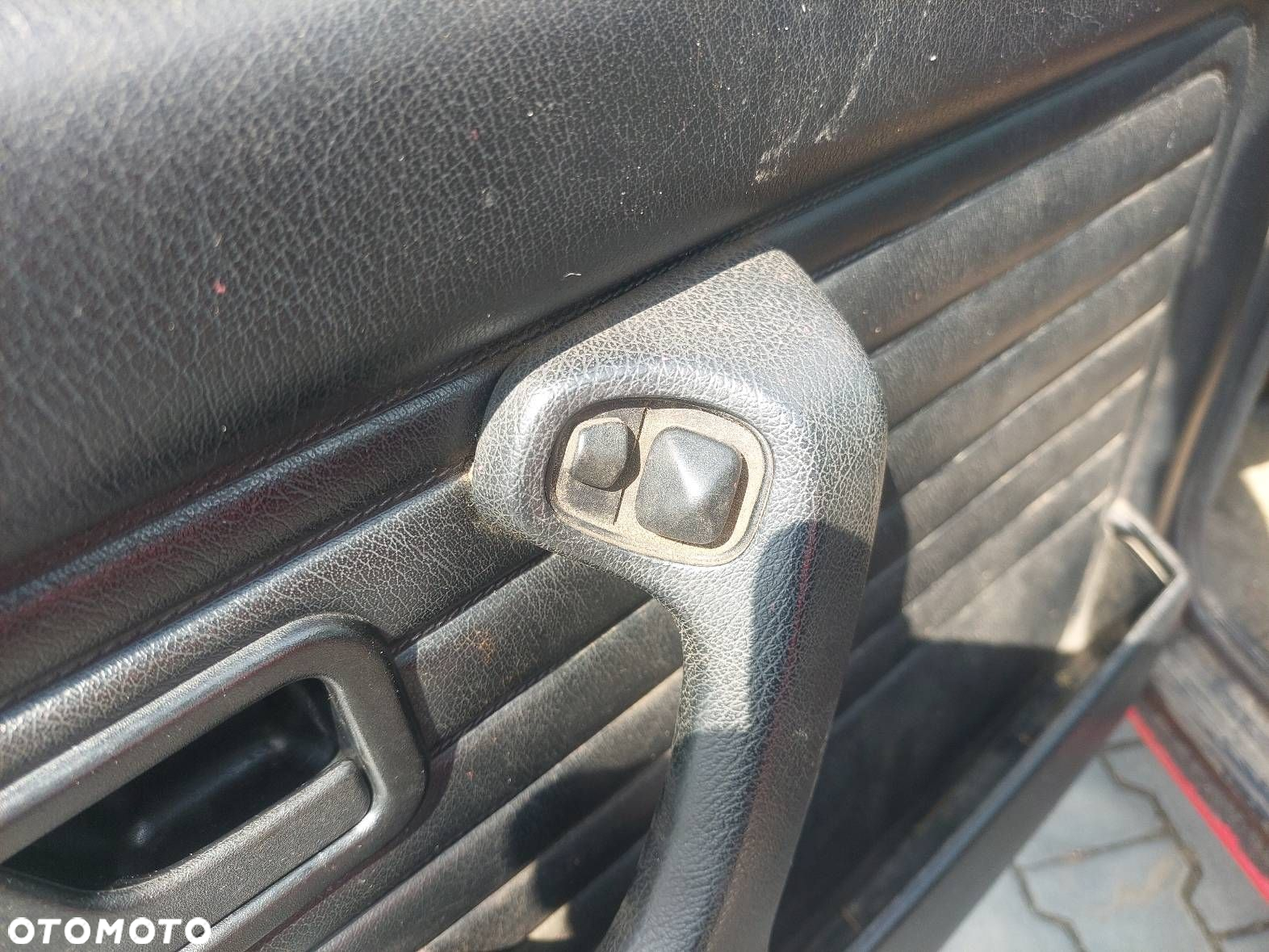 LUSTERKO LEWE ELEKTRYCZNE BMW E30 308/3 BRILLANTROT - 3