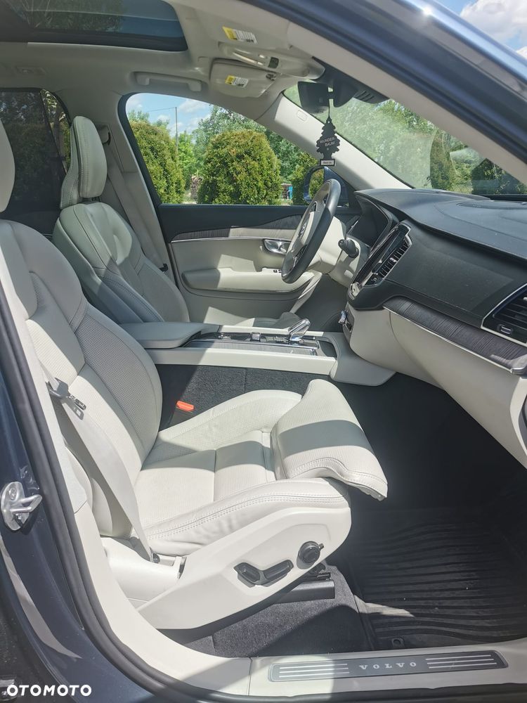 Volvo XC 90 - 37