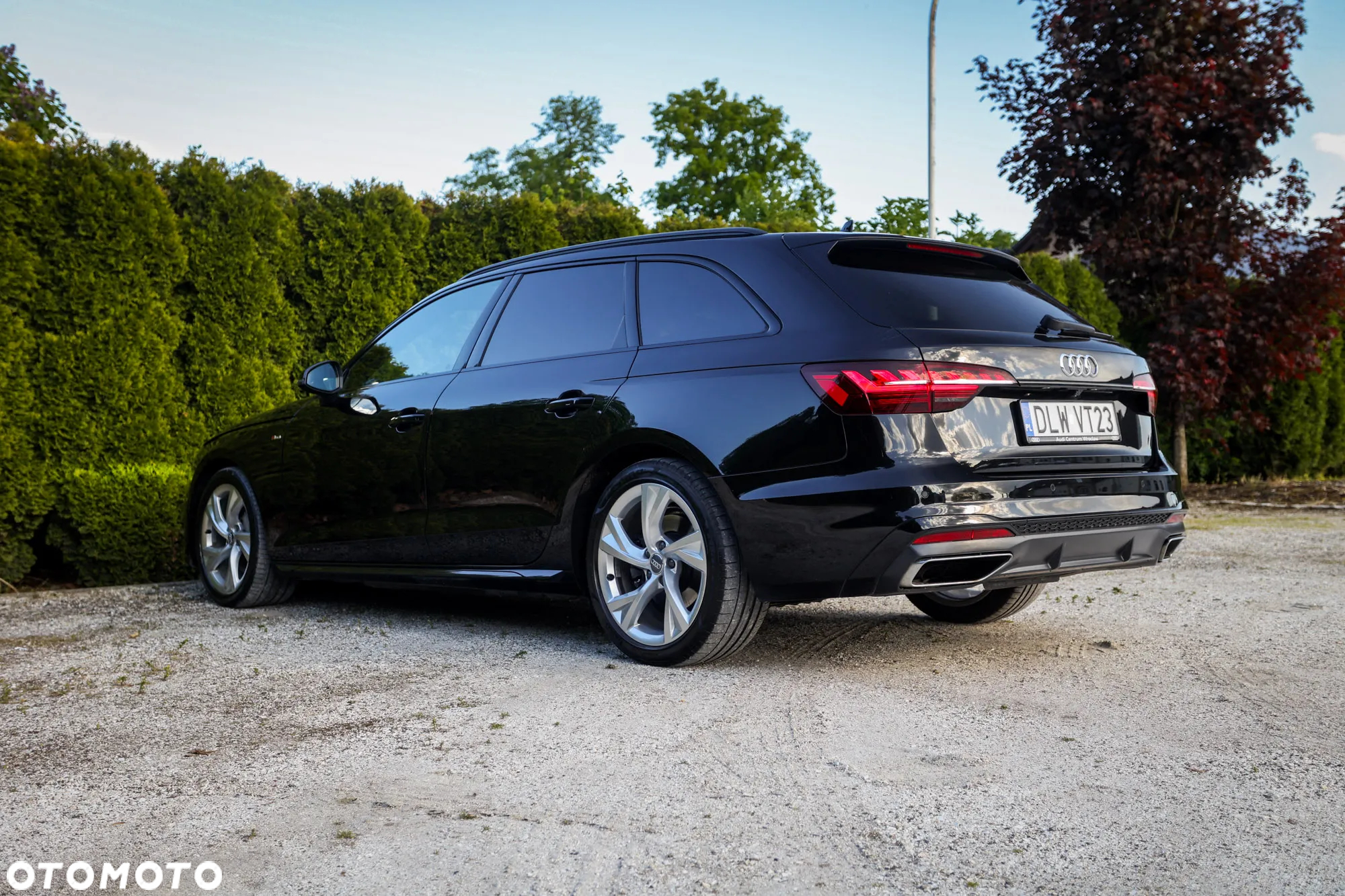 Audi A4 Avant 40 TDI S tronic S line - 14