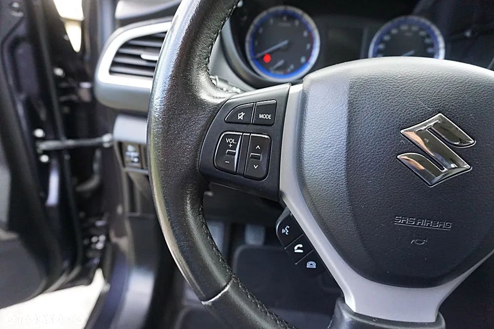 Suzuki SX4 S-Cross 1.6 Elegance - 23