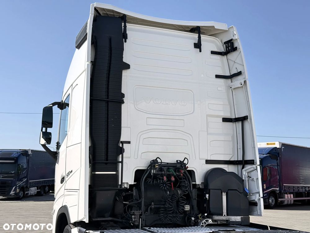 Volvo FH 500 / STANDARD / XL GLOBETROTTER / SALON PL - 13
