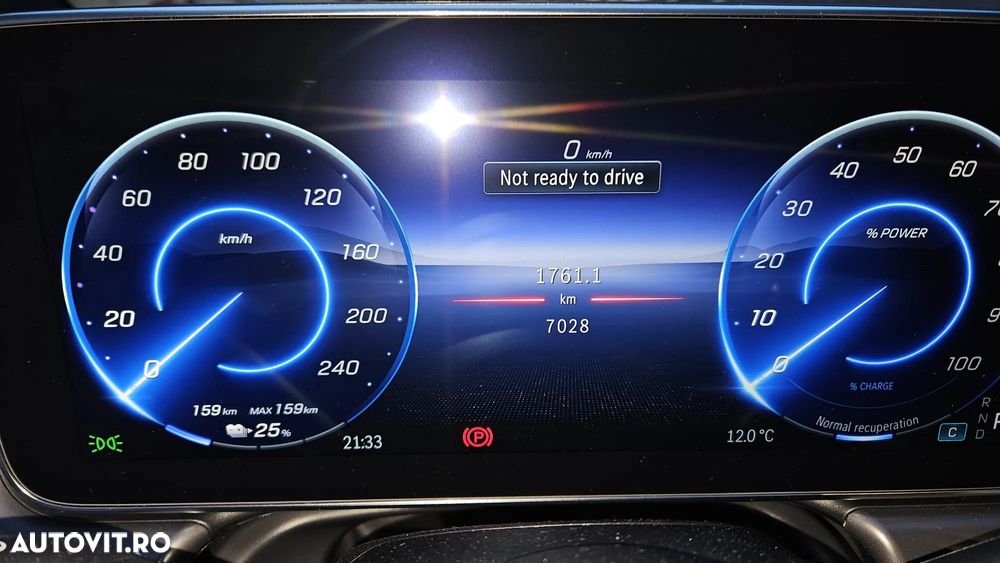 Mercedes-Benz EQE - 12