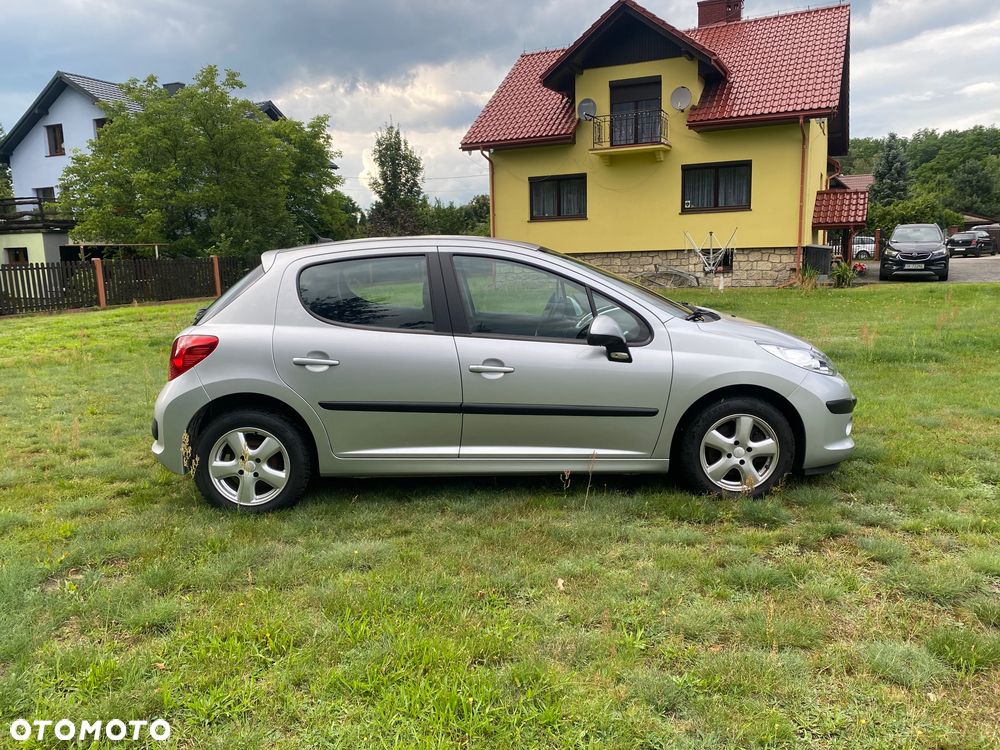 Peugeot 207 95 VTi Urban Style - 5