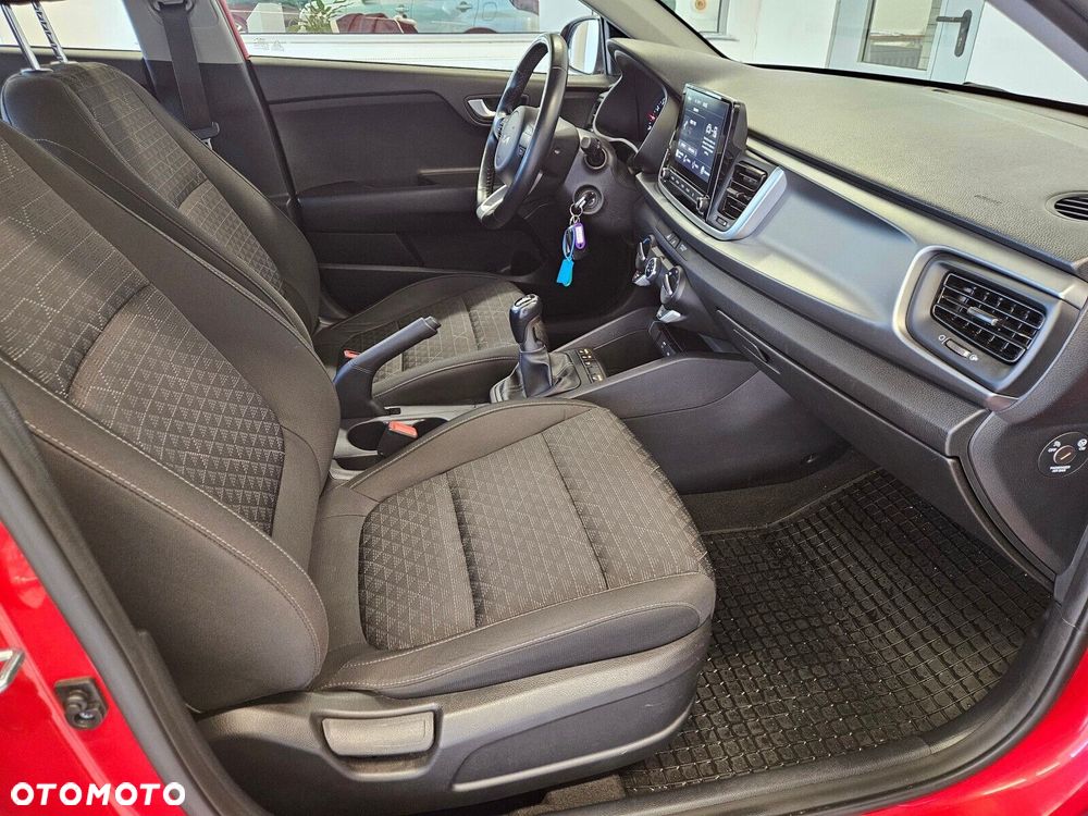 Kia Rio - 10