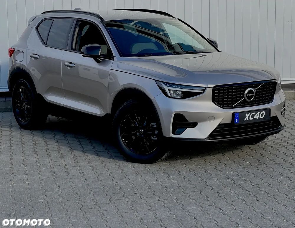 Volvo XC 40 B4 AWD Plus Dark - 15
