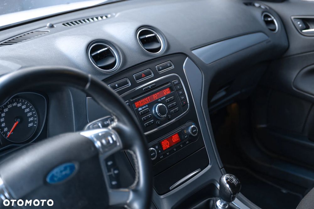 Ford Mondeo 2.0 TDCi Titanium - 8