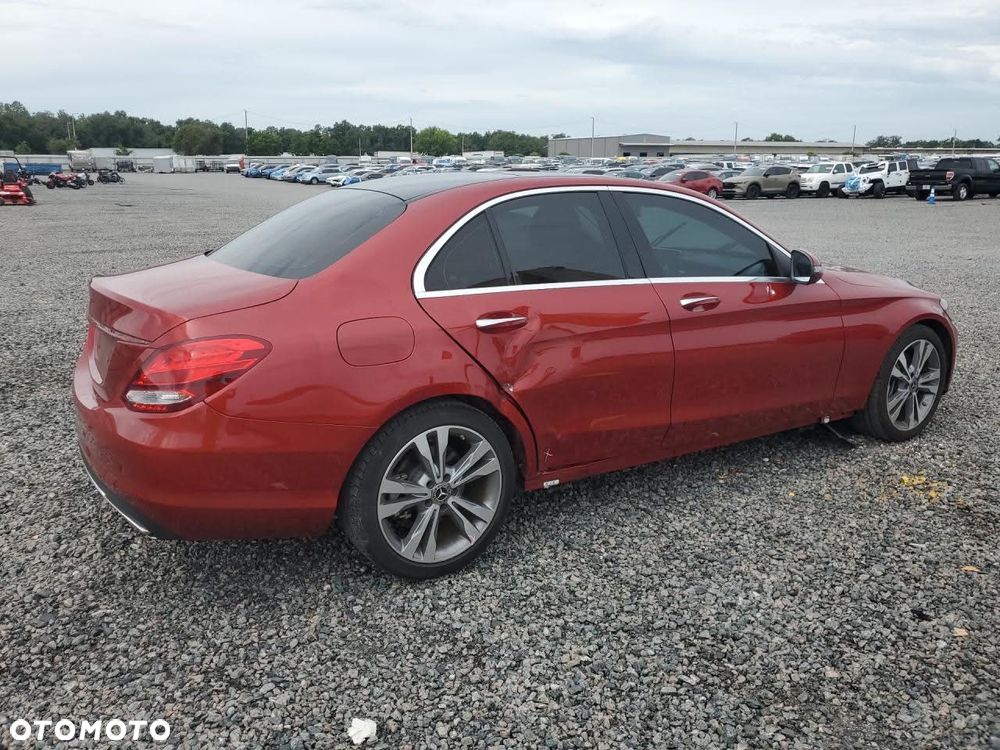 Mercedes-Benz Klasa C 300 9G-TRONIC - 5