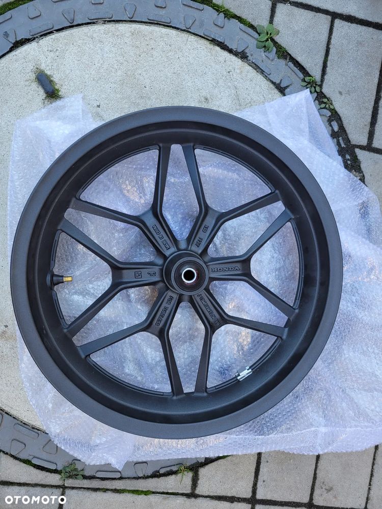 Felga przód, przednia Honda Forza 125 - 1