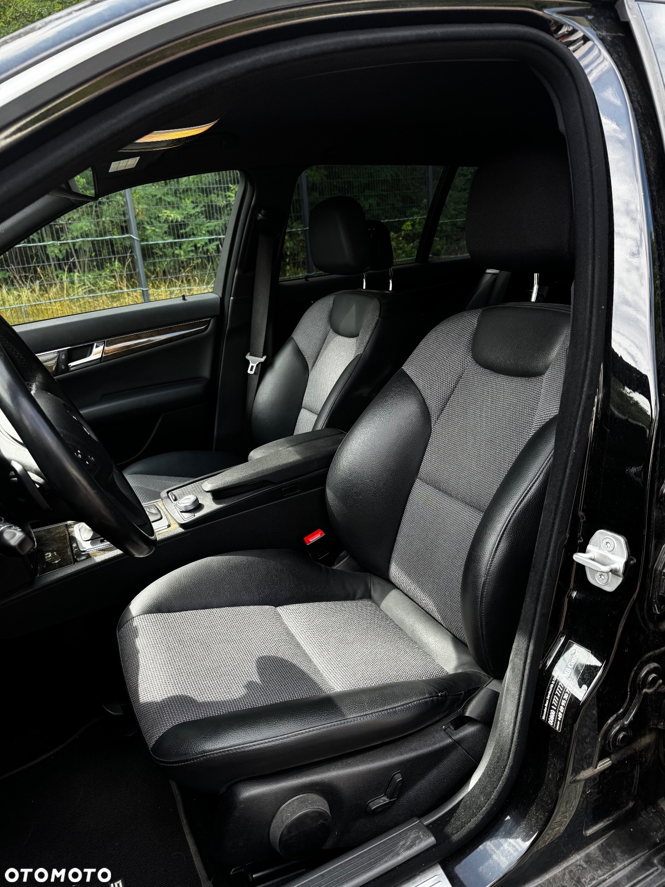 Mercedes-Benz Klasa C 180 T BlueEFFICIENCY 7G-TRONIC Avantgarde - 15