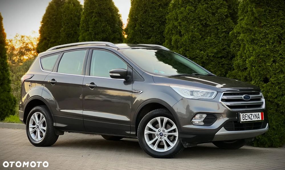 Ford Kuga 1.5 EcoBoost 2x4 Cool & Connect - 9