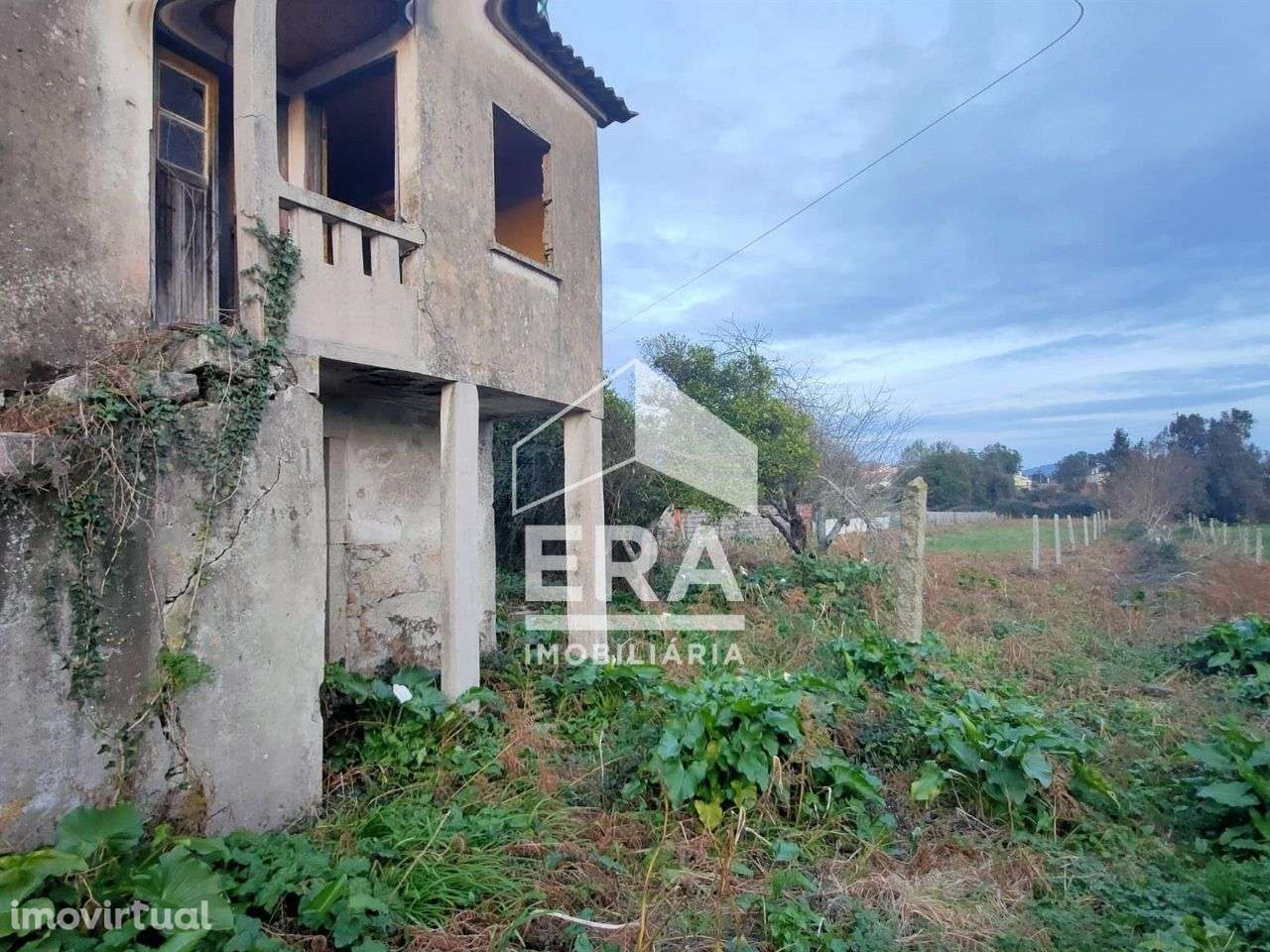 Moradia para restauro, Vila de Punhe - Grande imagem: 4/9