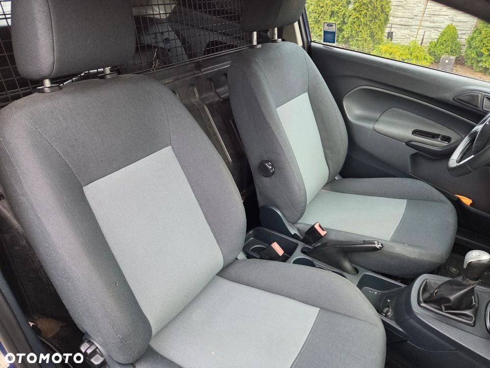 Ford Fiesta VAN - 10