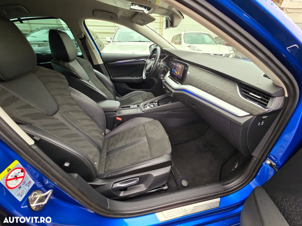 Skoda Octavia 2.0 TDI DSG Sportline - 15