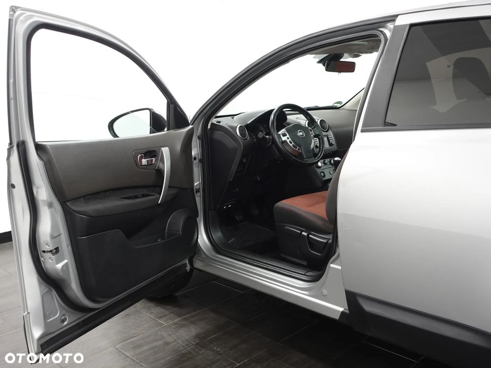 Nissan Qashqai 2.0 4x4 Tekna - 18