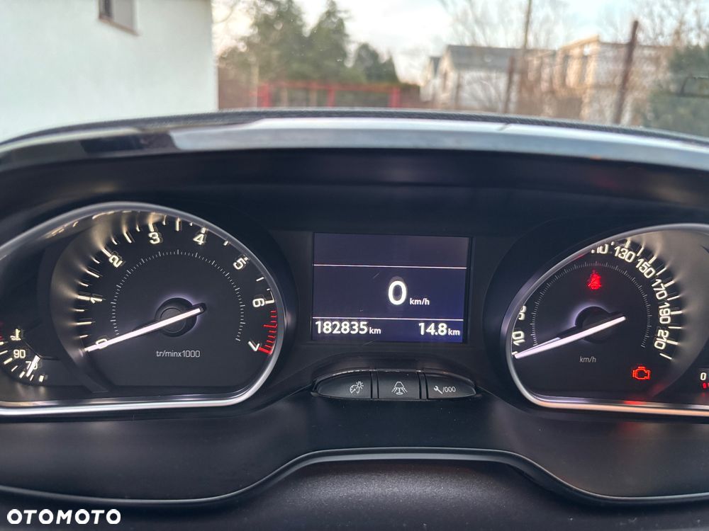Peugeot 2008 1.2 VTi/Pure Tech Active - 5