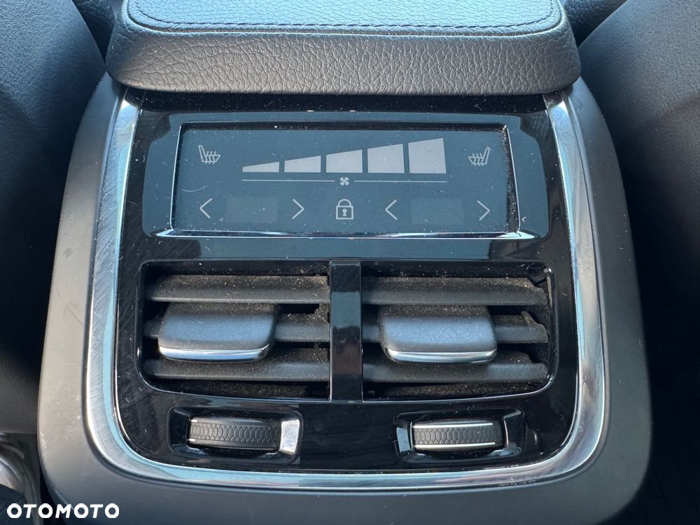 Volvo XC 90 - 19