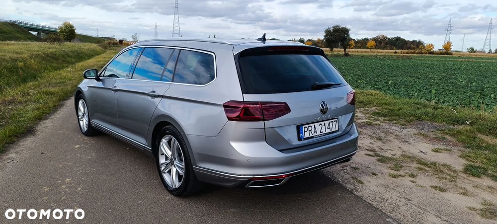 Volkswagen Passat 2.0 TDI SCR Style DSG - 11