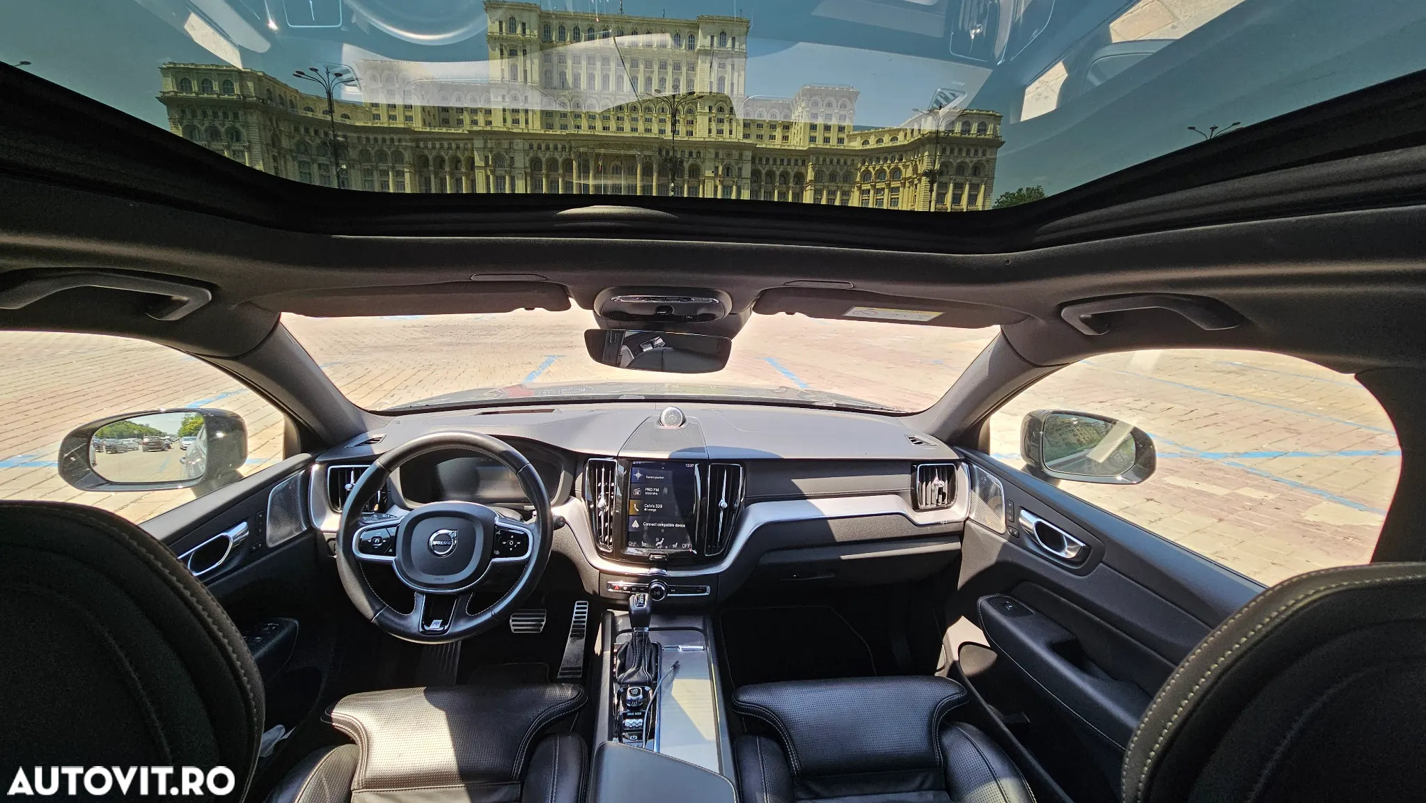 Volvo XC 60 D4 R-Design - 12