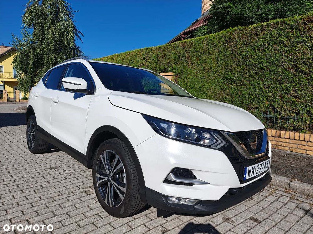 Nissan Qashqai 1.3 DIG-T N-Connecta - 1