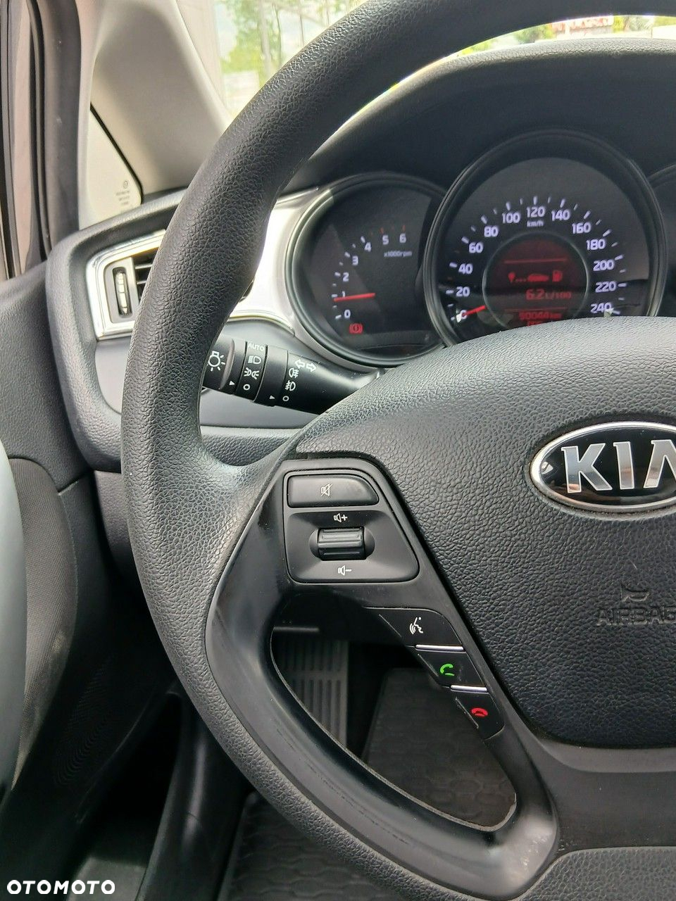 Kia Ceed - 24