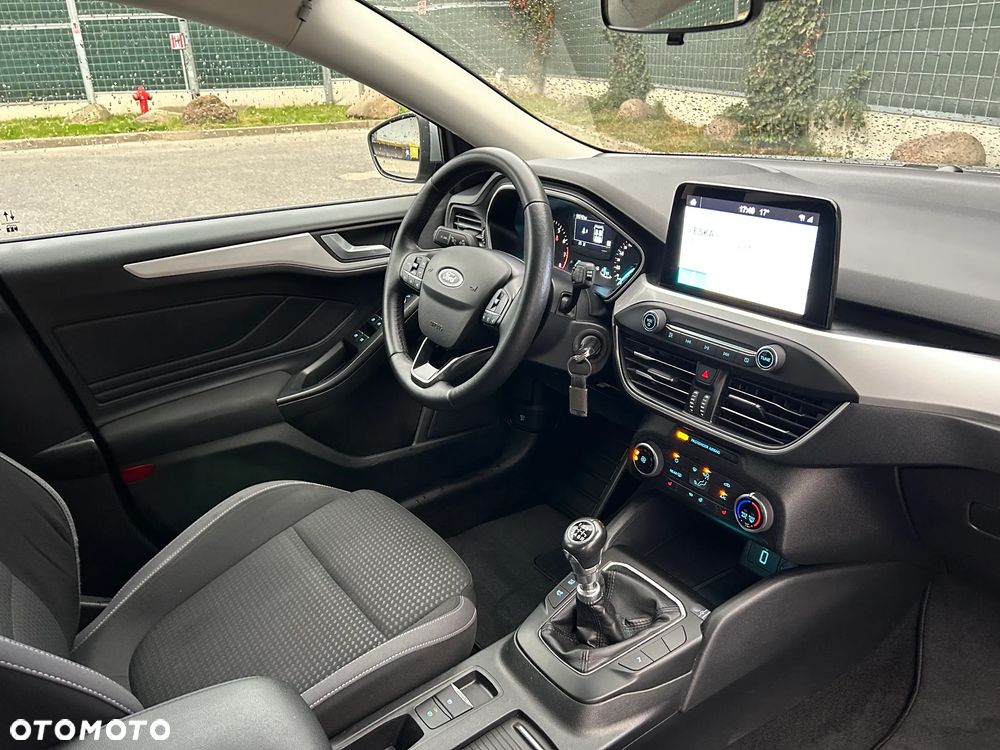 Ford Focus 1.0 EcoBoost Trend Edition - 22