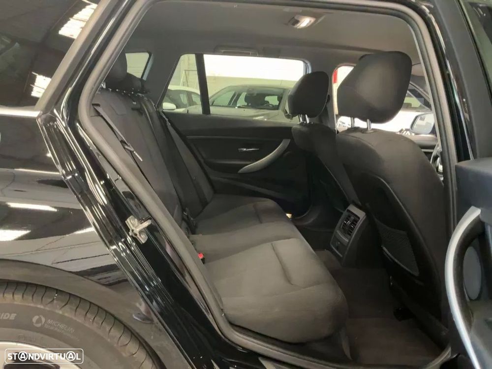 BMW 320 d Sport-Aut. Efficient Dynamics Edition Sport Line - 5