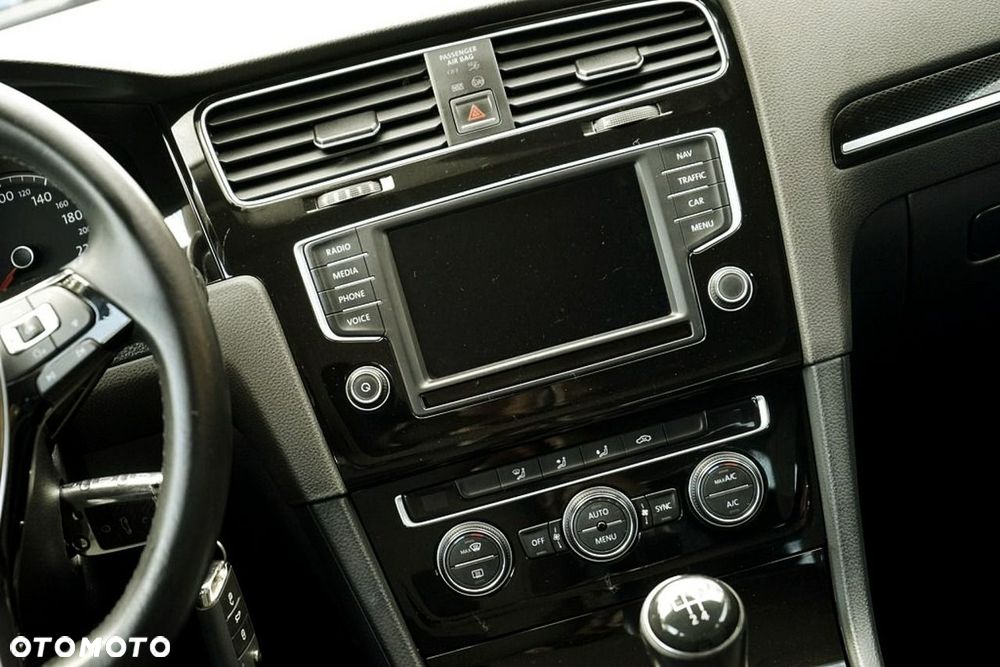 Volkswagen Golf 1.6 BlueTDI Trendline - 24
