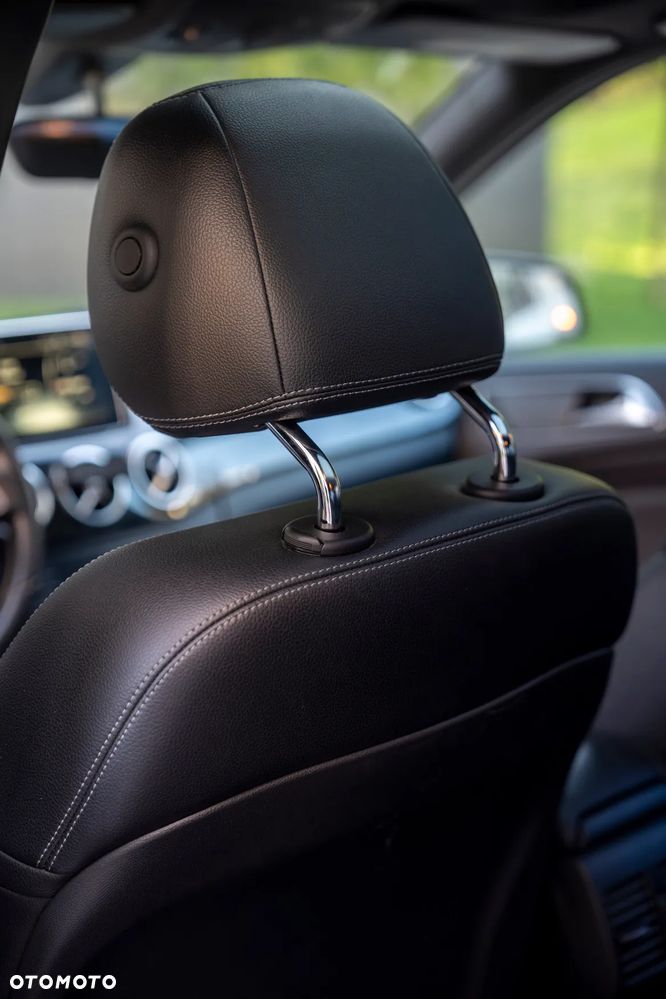 Mercedes-Benz Klasa B 250 4Matic 7G-DCT Urban - 35