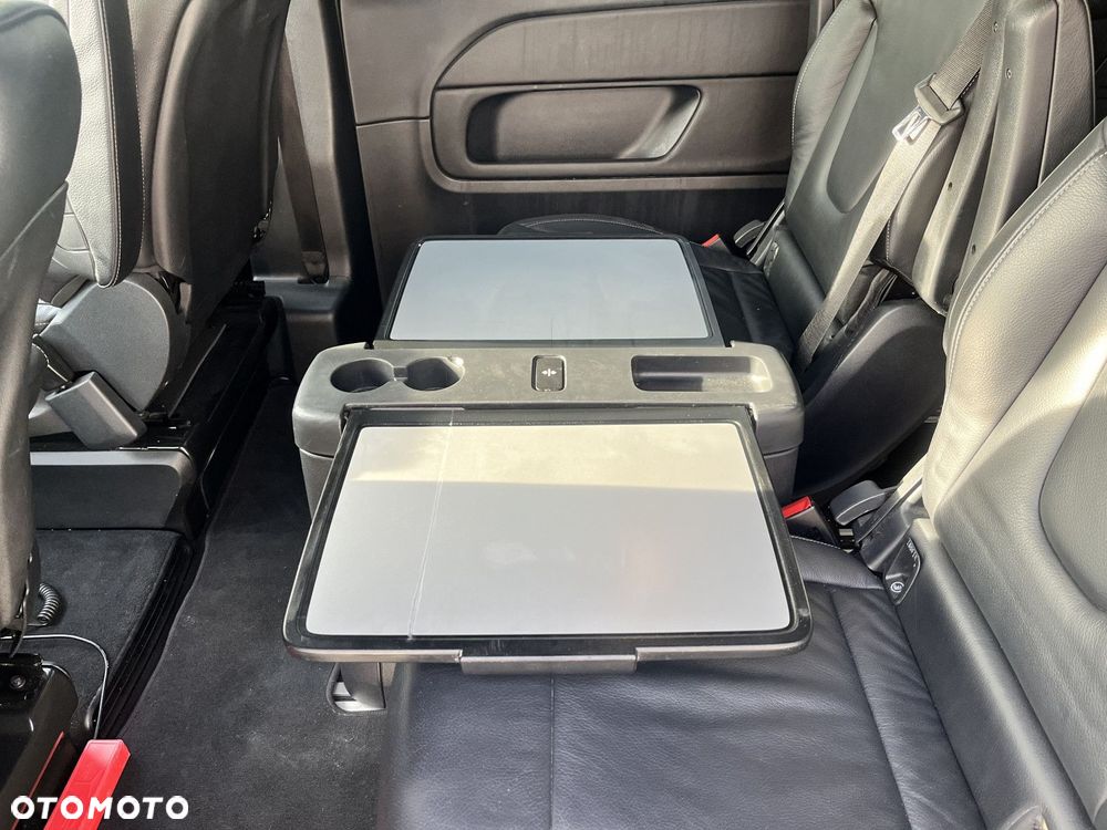 Mercedes-Benz Klasa V - 18