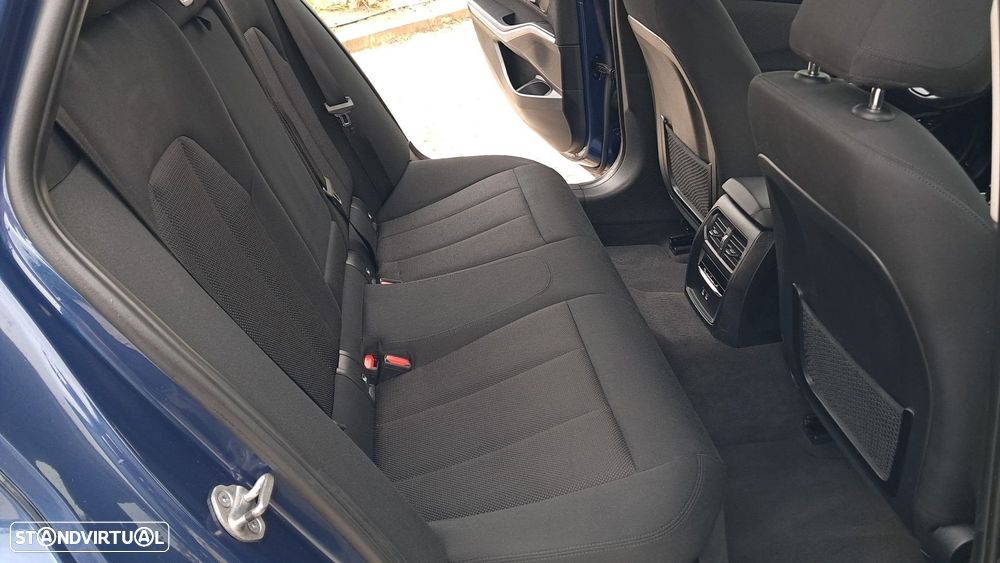 BMW 330 e Corporate Edition Auto - 35