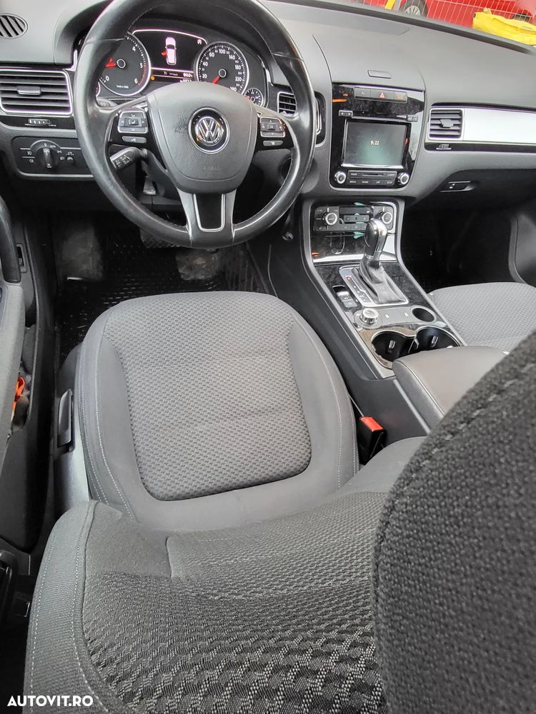 Volkswagen Touareg - 12