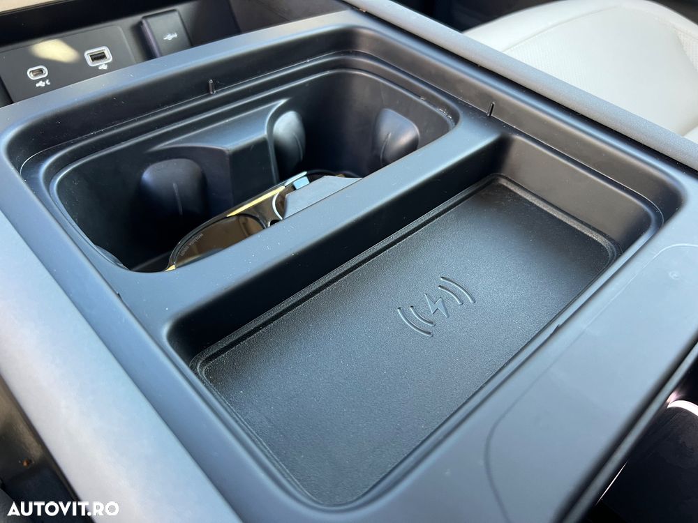 Land Rover Defender 110 3.0D 250 MHEV Hard Top X-Dynamic SE - 25