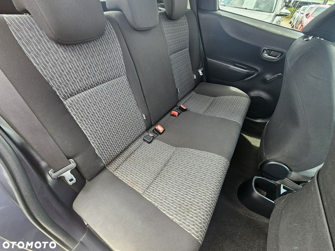 Toyota Yaris 1.33 Premium - 12