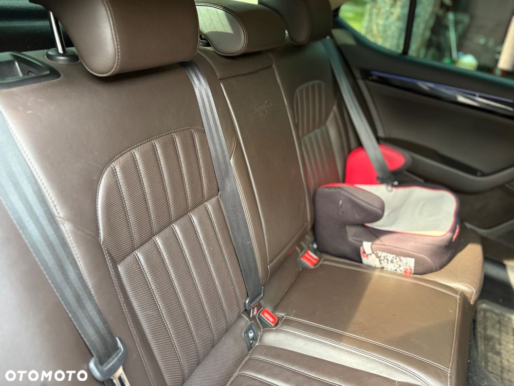Skoda Superb 2.0 TDI 4x4 L&K DSG - 12