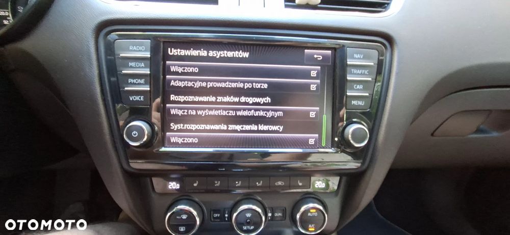Skoda Octavia 2.0 TDI L&K DSG - 9