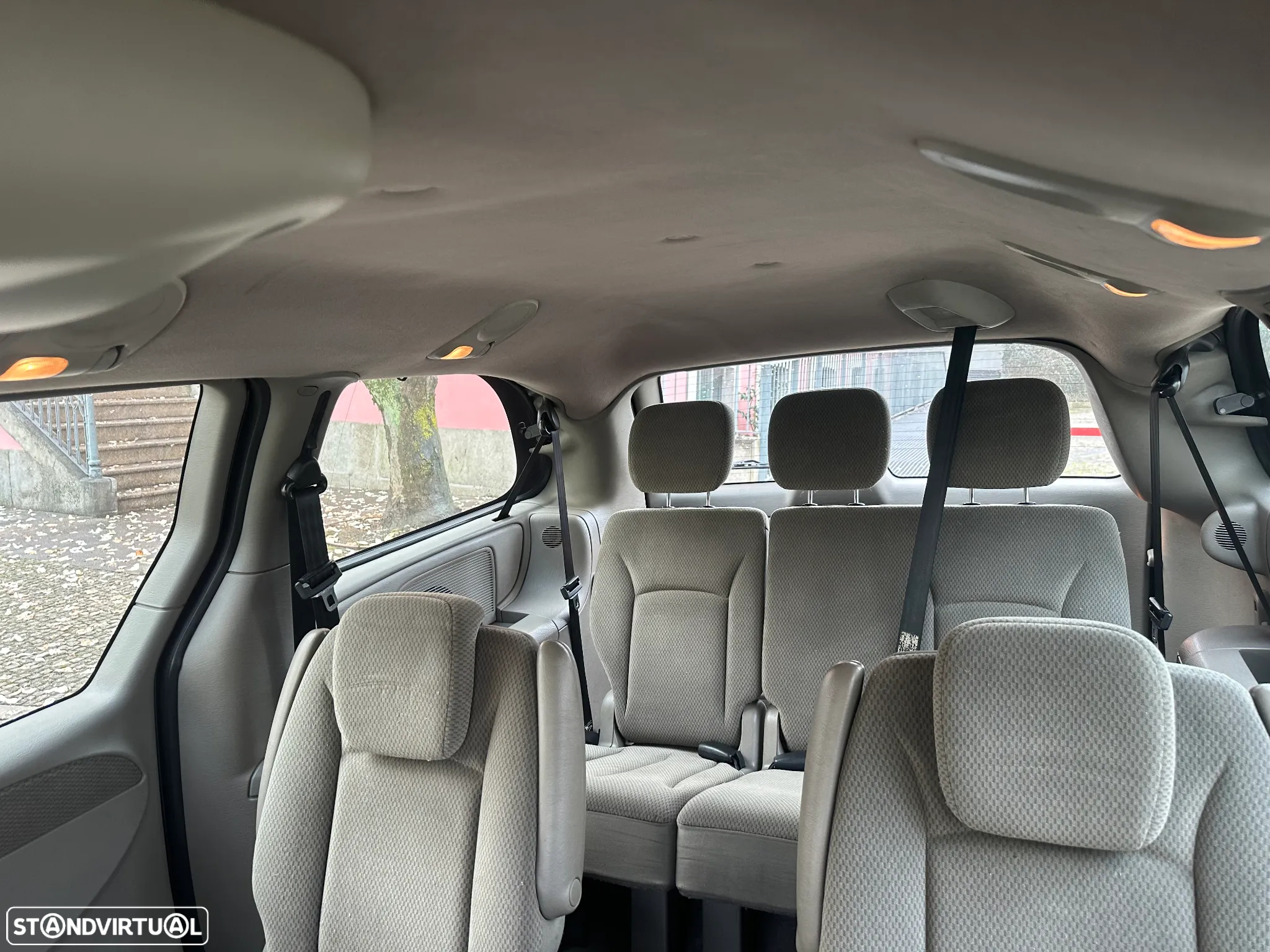 Chrysler Voyager 2.8 CRD ATX SE - 17