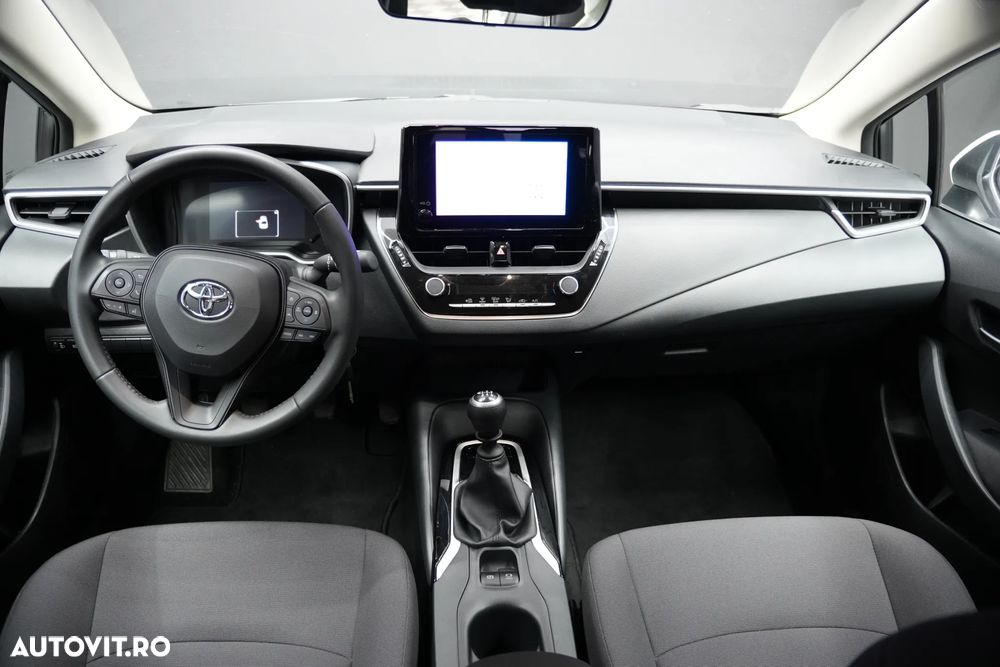 Toyota Corolla Sedan 1.5 TNGA MT Eco - 9